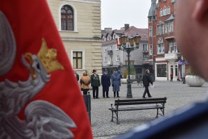 Komendanci Państwowej Straży Pożarnej i Komendy Powiatowej Policji przez pryzmat sztandaru