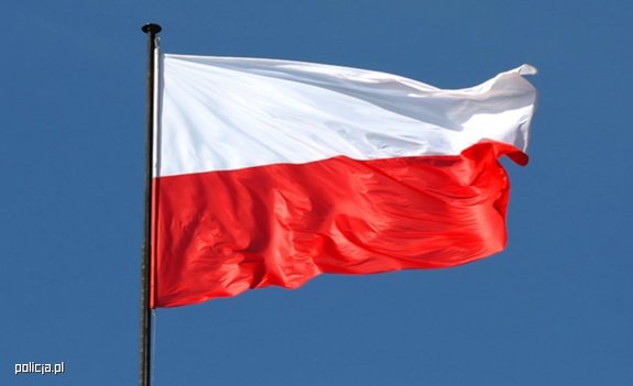 Powiewająca flaga polski