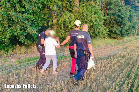 poszukiwania kobieta