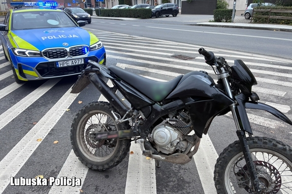 Motocykl, radiowóz i odzyskane mienie