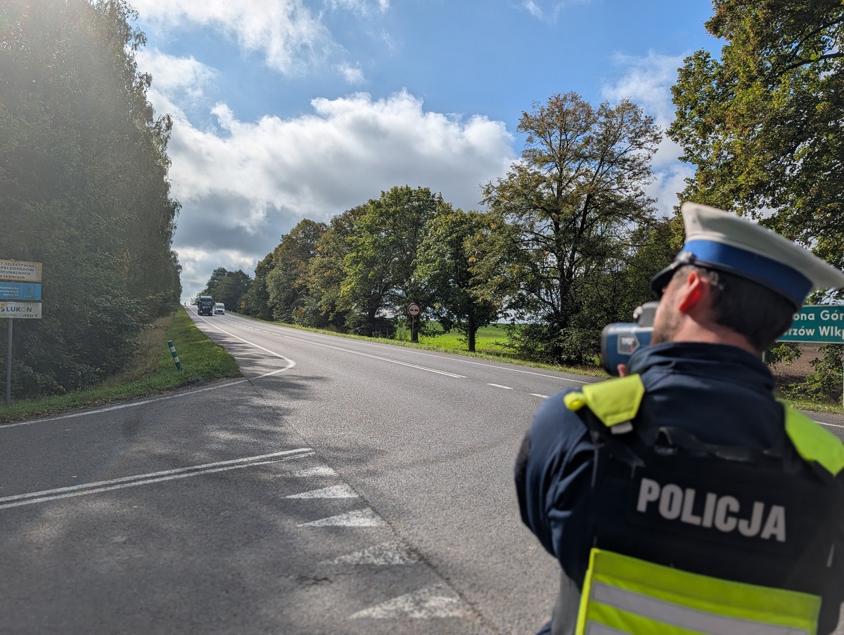 Policjanci ze Świebodzina w akcji ROADPOL Safety Days 2026 i ogólnopolskiej akcji „Prędkość”